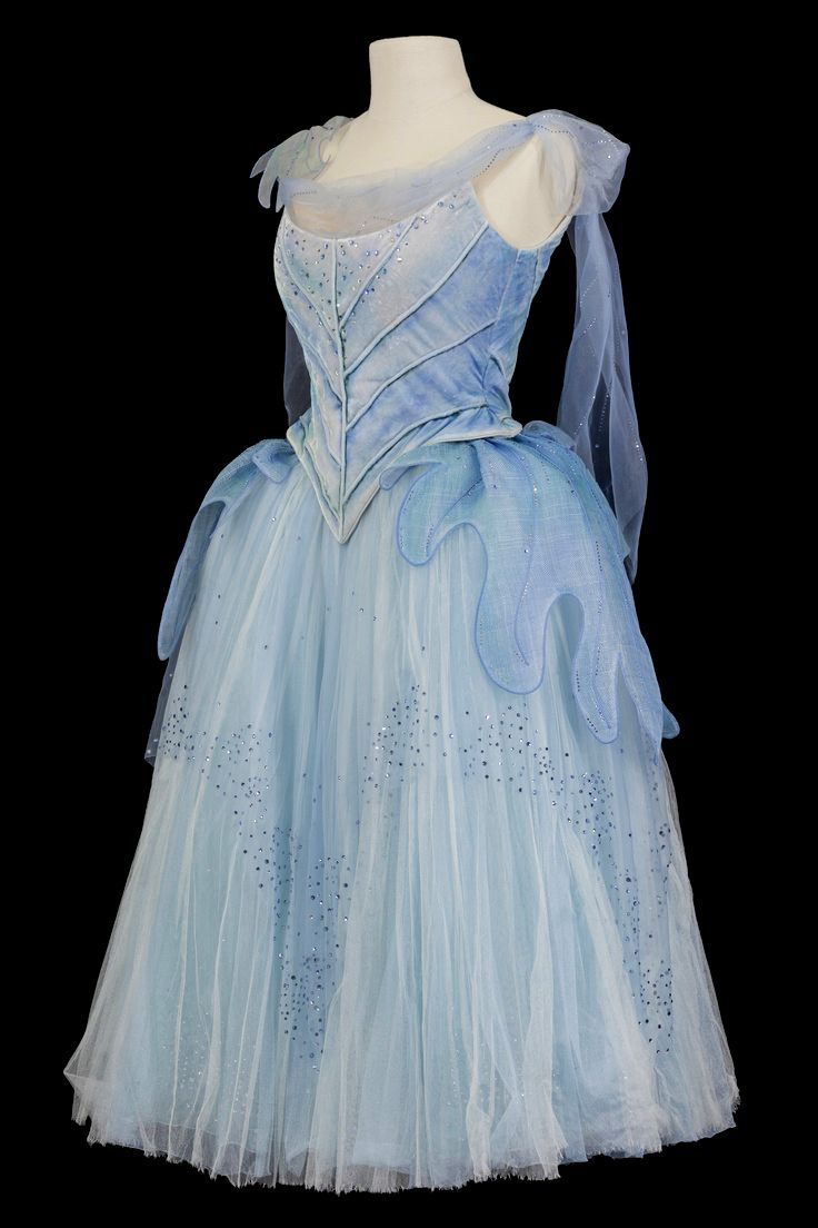 Robe de soirée courte en tulle et perles bleues nv4449