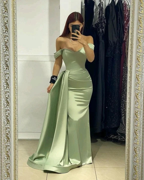 Schlichtes, schulterfreies, ärmelloses Meerjungfrau-Ballkleid in Salbeigrün, nv1612