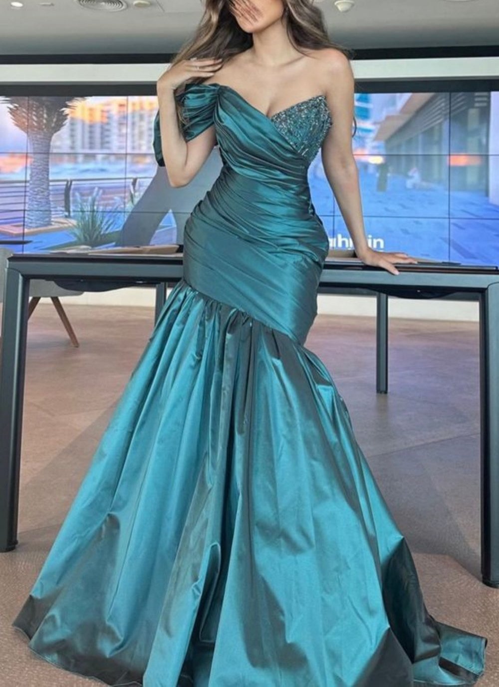 Blaues, bezauberndes, elegantes Ballkleid-Abendkleid mit herzförmigem Ausschnitt und Pailletten, langem, schlankem Meerjungfrau-Fischschwanzrock aus Satin, NV3173