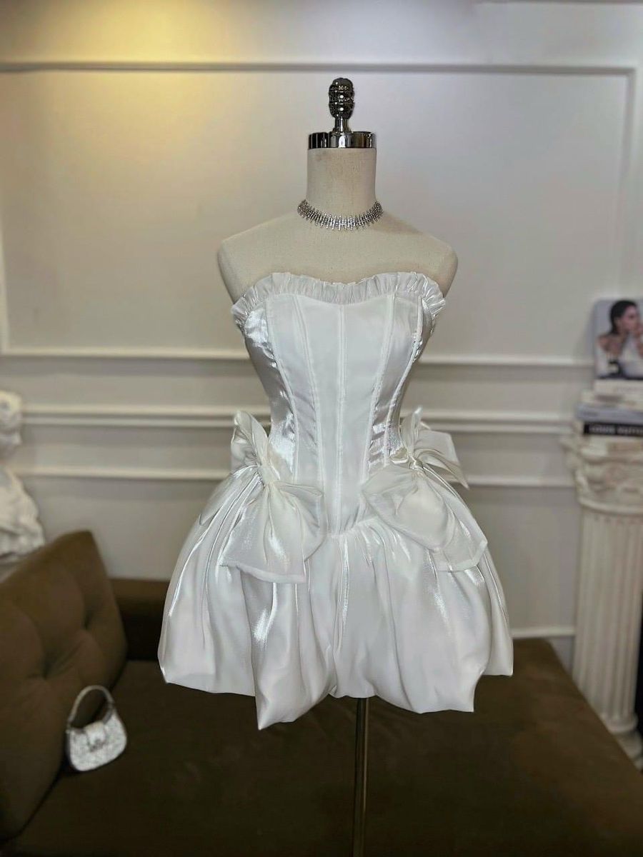 Weißes, modisches, süßes, kurzes Satin-Heimkehrkleid, Partykleid nv4857