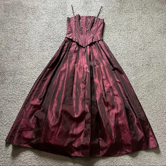 Robe longue rétro style nouvelle robe d'anniversaire magnifique NV6495