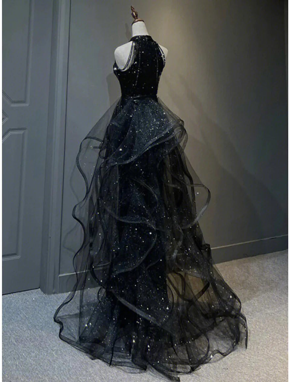 Black Shiny Elegant A-line Floor-length Sequined Ball Gown Evening Dress Prom Dress nv3949