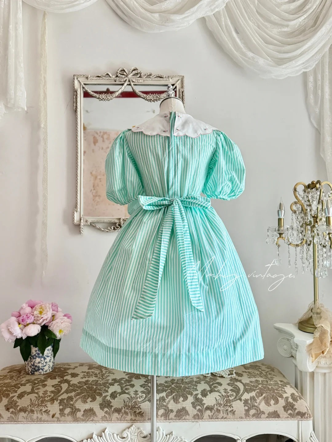 Mintgrüner Babydoll-Kragen mit Blütenblatt und Puffärmeln, bestickte kleine Rosen, eleganter Vintage-A-Rock, zarter kurzer Chiffon, Heimkehrkleid, Ballkleid, Abendkleid, Gartenpartykleid, Ballkleid, Hochzeitskleid, Blumenmädchenkleid, nv4100
