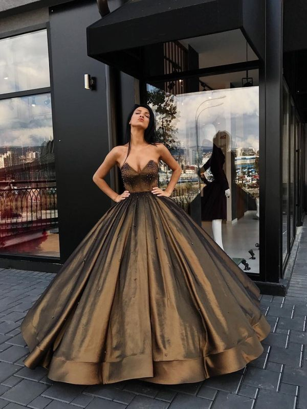 Ärmelloses Ballkleid mit Perlen verziertem Herzausschnitt, Luxus-Ballkleid, nv197