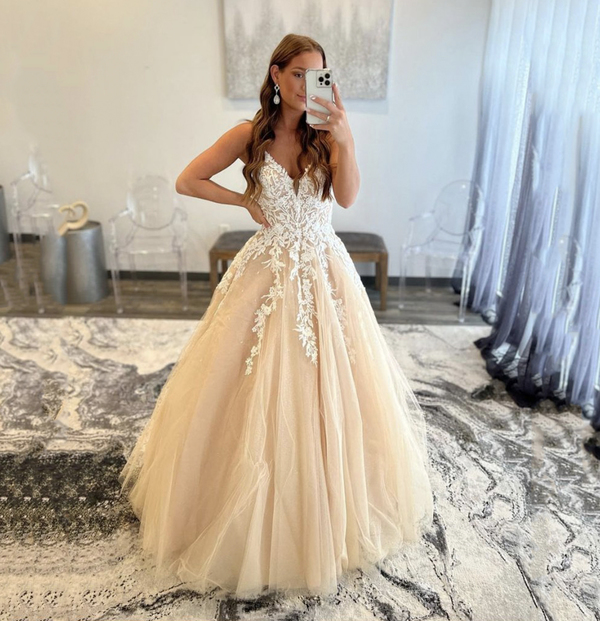 Bezauberndes Tüll-Ballkleid, Champagner-Abendkleid mit Applikationen, Ballkleid mit V-Ausschnitt nv286