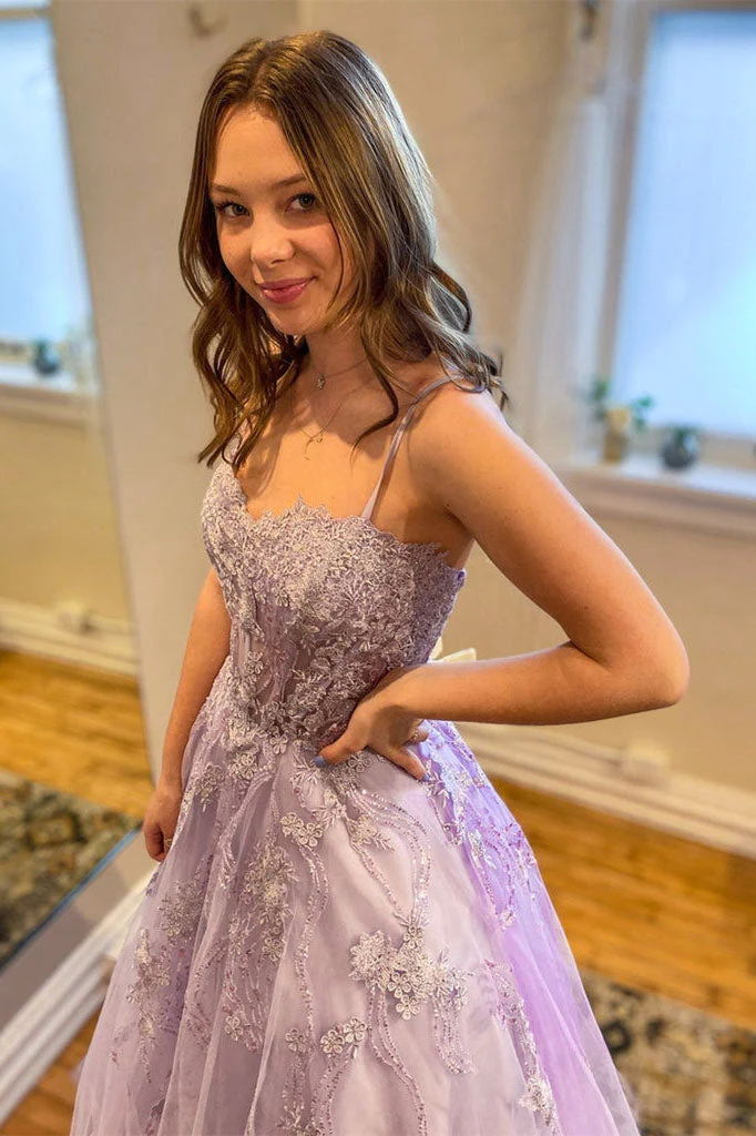 Robe de soirée longue en tulle à bretelles en dentelle violet clair nv562