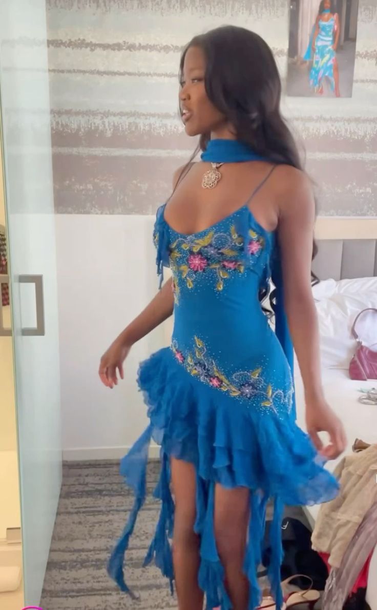 Blaues funkelndes, kurzes Ballkleid mit Spaghettiträgern und Tüllstickerei, Abendkleid mit Schleife, nv2949
