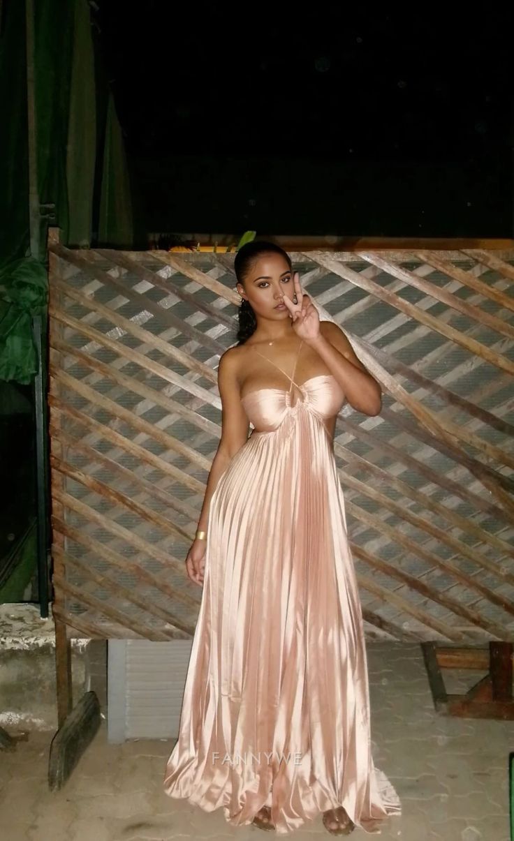 Robe longue en satin rose nude à bretelles, tenue de plage, de fête, d'anniversaire, de vacances, nv4676