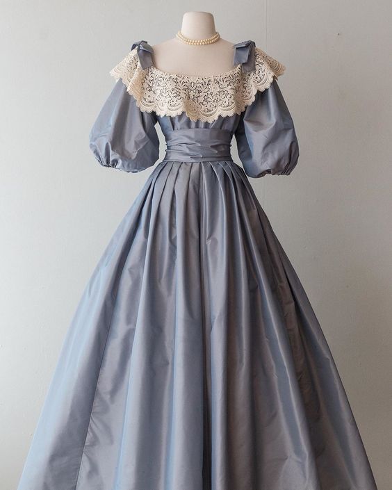 Blaues süßes elegantes Spitzen-Babydoll-Kragen Kurzarm langes Ballkleid Abendkleid nv2825