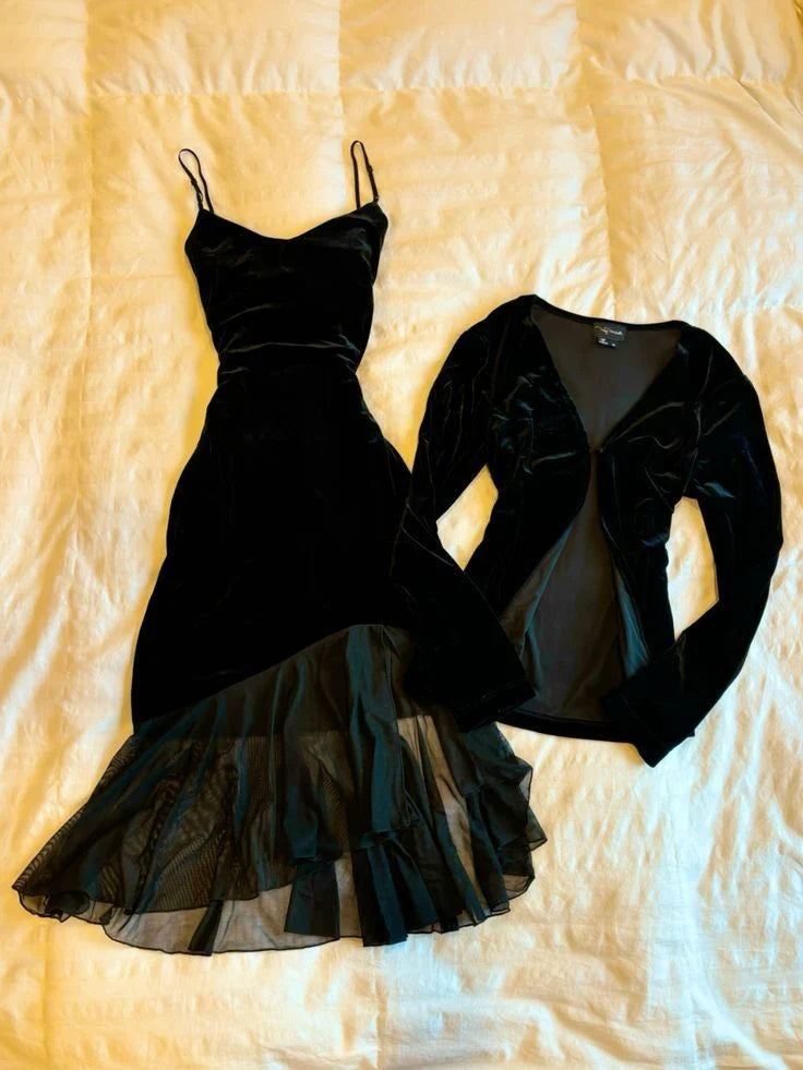 Black stylish elegant velvet spaghetti straps long ruffled cocktail party dress prom dress formal dress evening gown with jacket nv3426