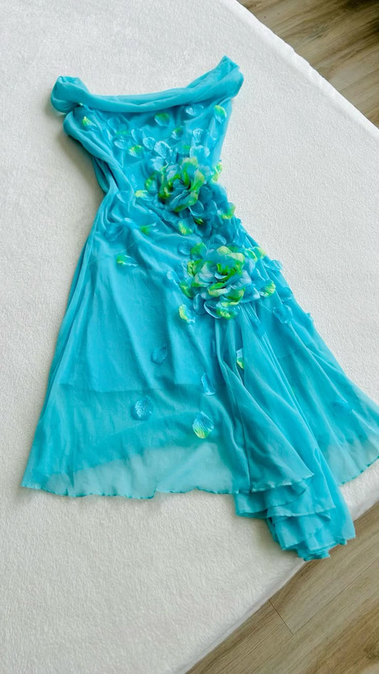 NiceVestidos - Robe de soirée courte bleu clair à imprimé floral délicat et unique nv5470