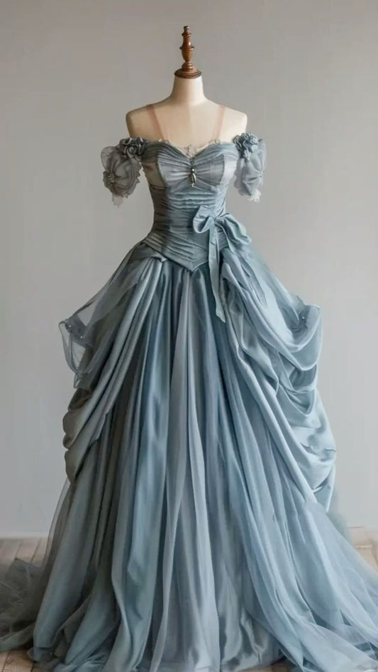 Mist Fairy Luxus-Ballkleid im graublauen Off-Shoulder-Stil mit 3D-Blumenmuster – Frühlings-Teeparty- und Hochzeitskleid NV6383
