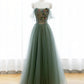 Robe de soirée longue en tulle vert coupe A, robe de soirée à épaules dénudées nv1601