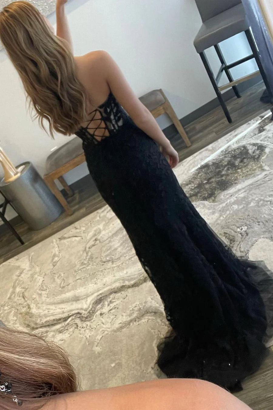 Robe de soirée longue en dentelle noire avec fente, robe de soirée noire sans bretelles nv1442