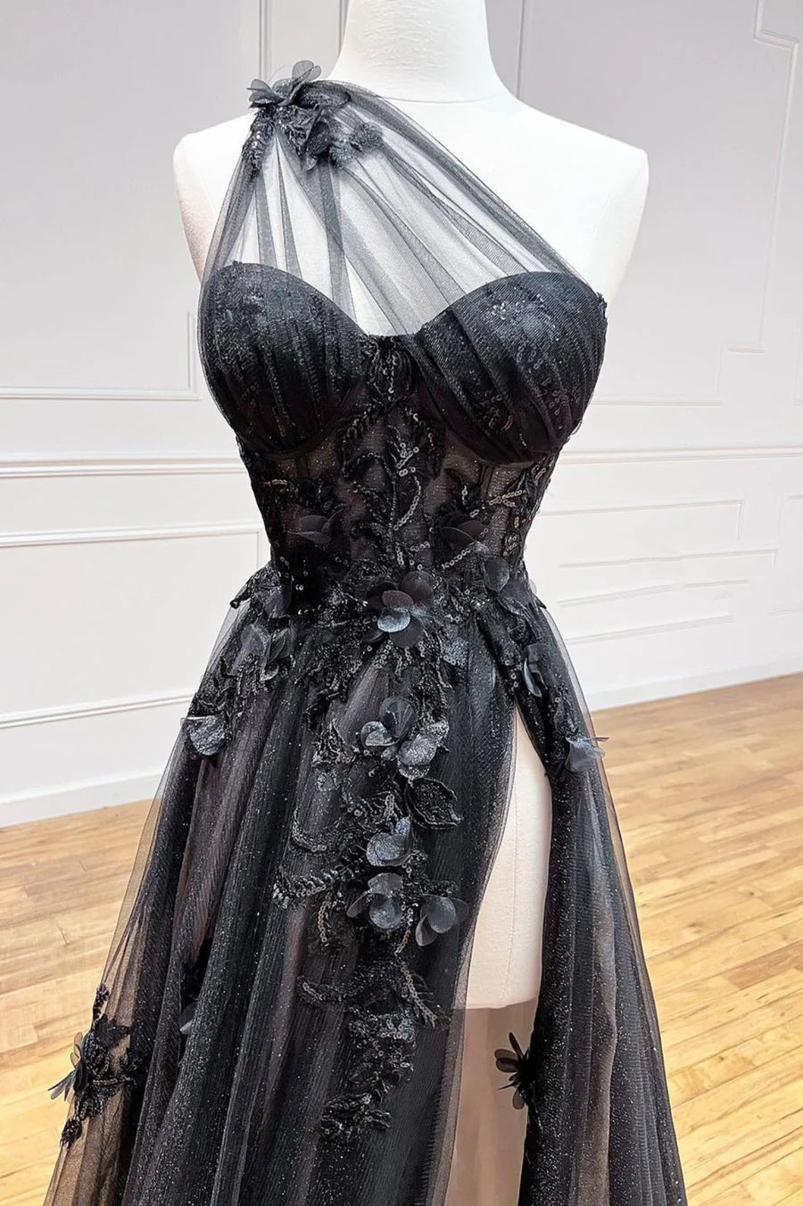 Robe de bal longue en tulle et dentelle noire, robe de soirée asymétrique avec fente nv1588