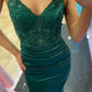 Robe de soirée longue en satin vert à col en V et dentelle nv1564