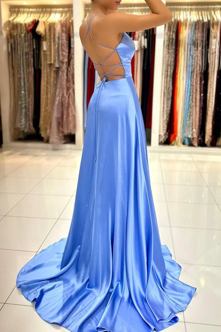 Robe de bal longue en satin à col en V simple, robe de soirée trapèze avec fente nv1562