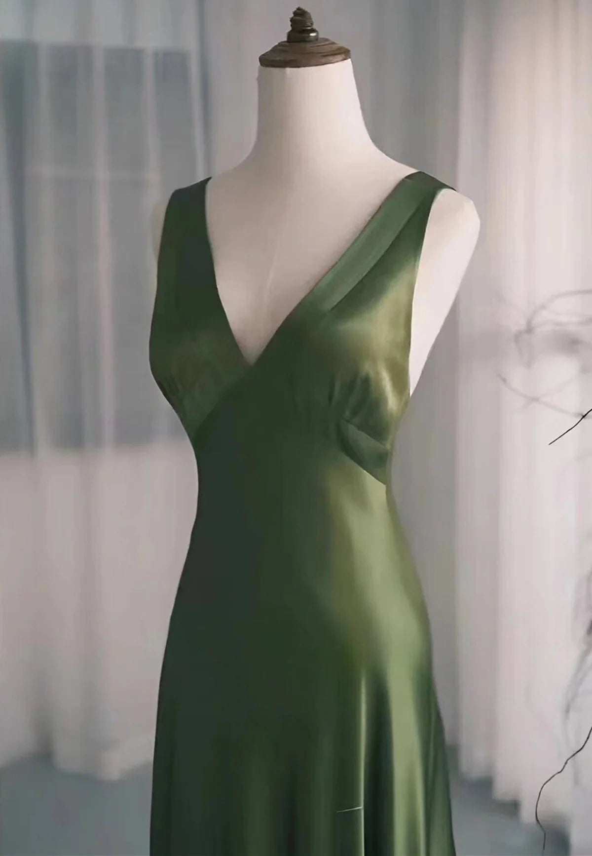 A-Linie Grün Satin V-Ausschnitt Tiefem Rücken Ballkleid Abendkleid Partykleid nv1779