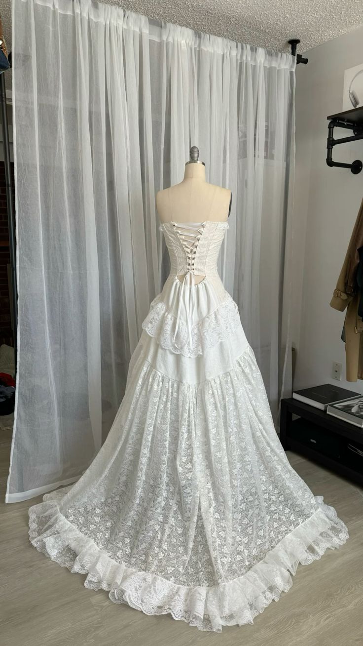 Robe de soirée longue en tulle et dentelle blanche élégante nv2816