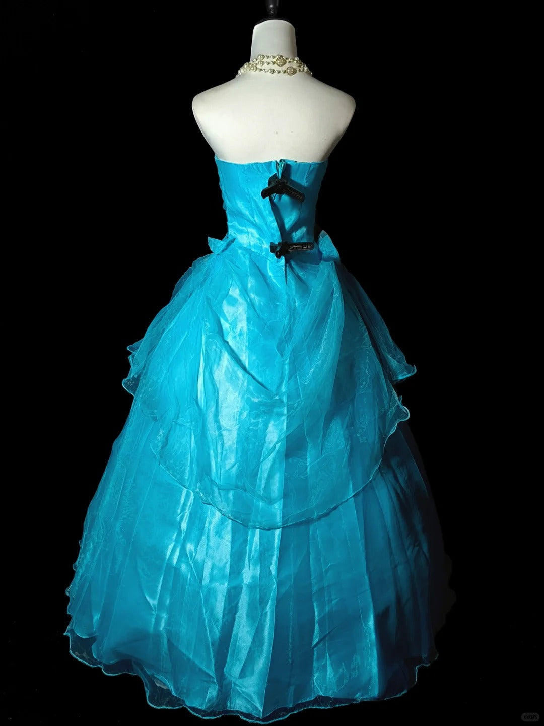 Blaues, perlenbesetztes, elegantes, langes Tüll-Ballkleid nv4780