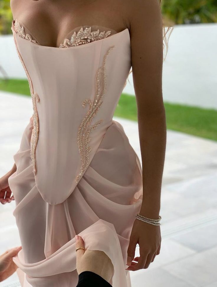 Trägerloses A-Linien-Ballkleid im Meerjungfrauen-Stil in Rosa, Abend- und Ballkleid nv1743
