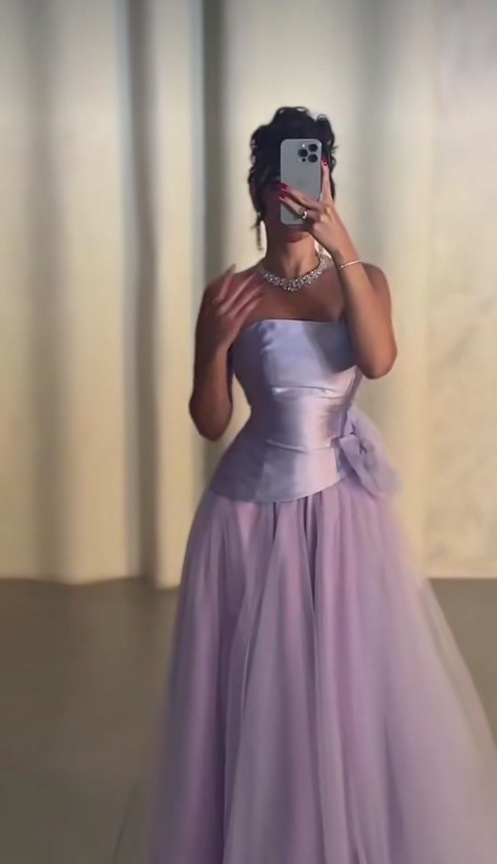 NiceVestidos - Robe de princesse longue en satin et tulle violet, élégante et élégante, NV5862