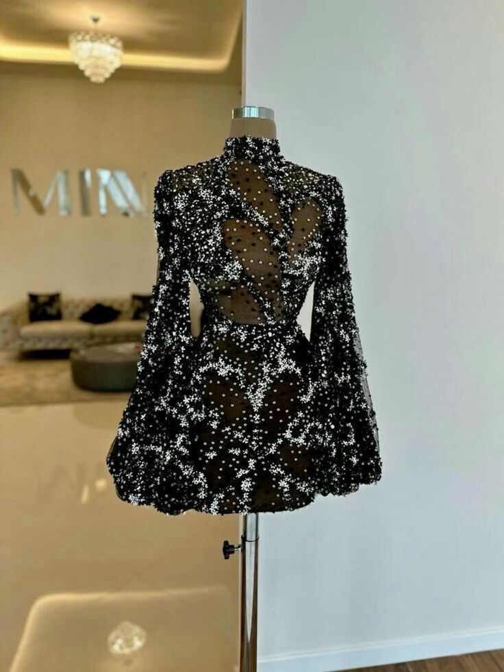 Schwarzes wunderschönes modisches, einzigartiges, glänzendes Pailletten-Kurzarm-Durchsicht-Ballkleid-Abendkleid-Partykleid NV3232