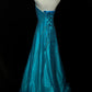 Elegantes, langes, blaues Ballkleid mit Perlenbesatz aus Tüll, NV4781