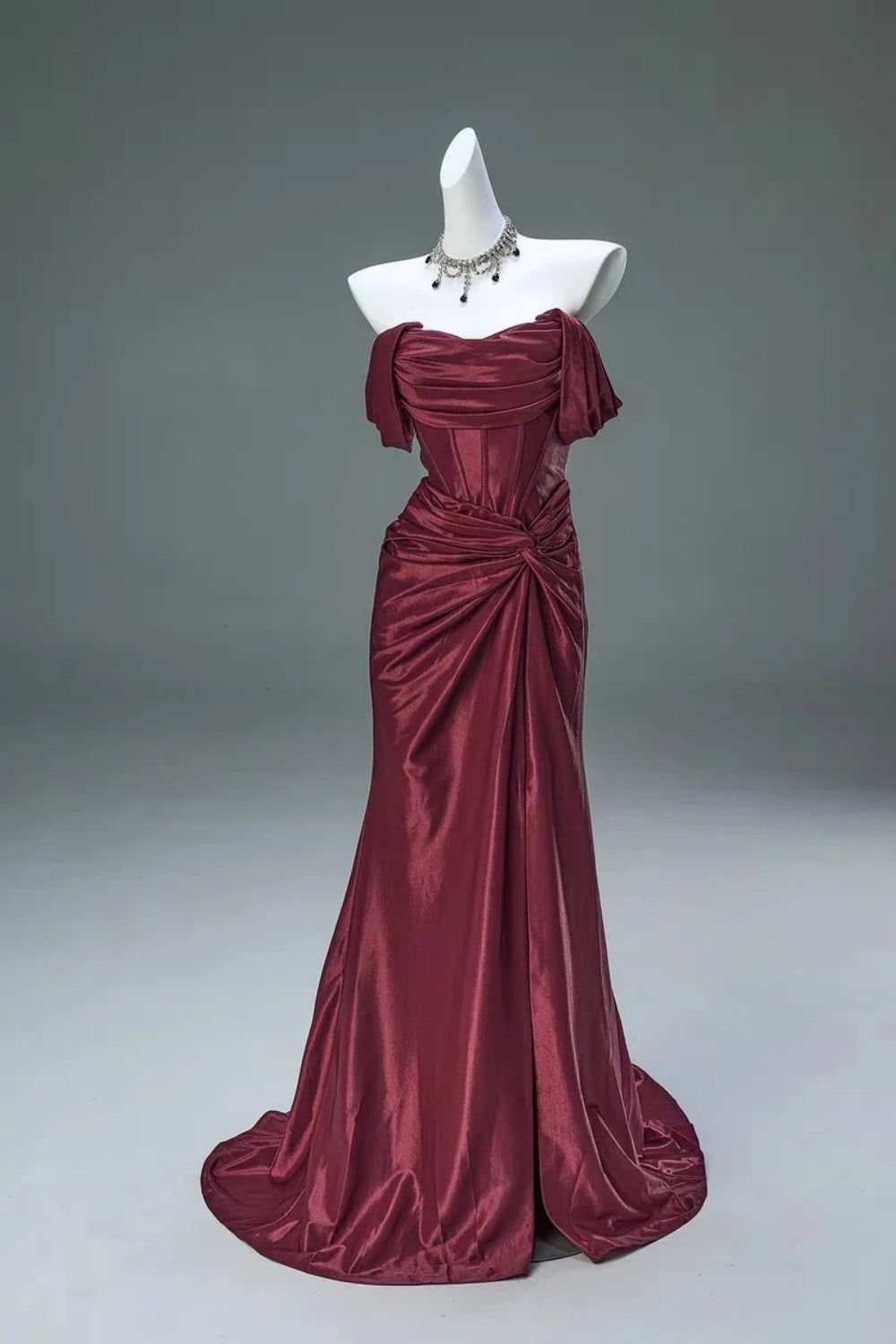 Schlichtes, elegantes, langes Abendkleid NV6616