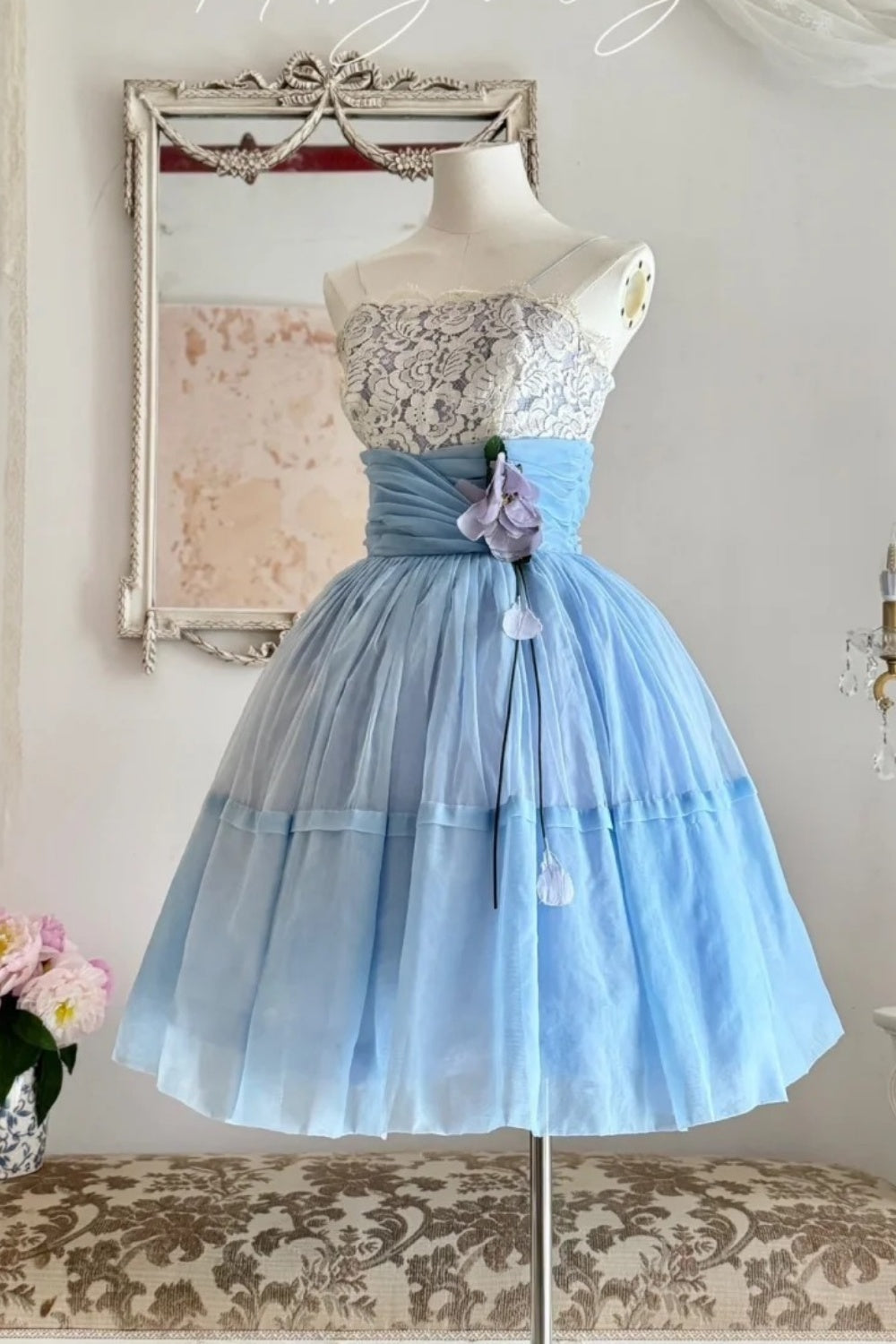 NiceVestidos - Robe de soirée courte/mi-longue en tulle bleu à fleurs délicates NV5668