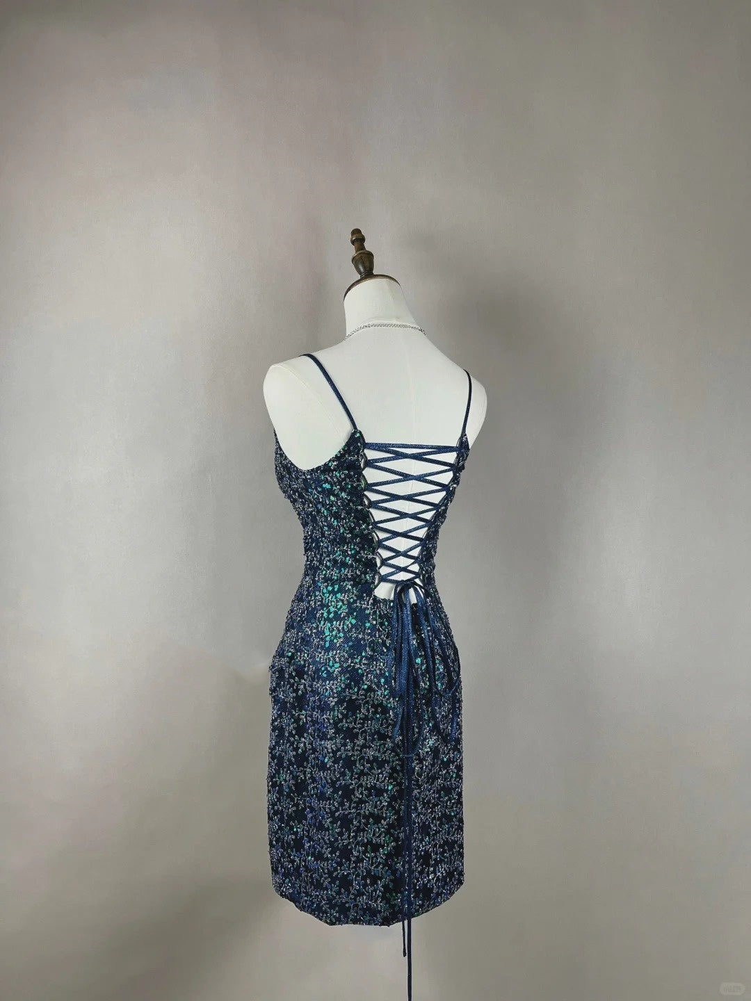 Robe de soirée courte en satin bleu à fleurs et perles, tenue d'anniversaire nv4489