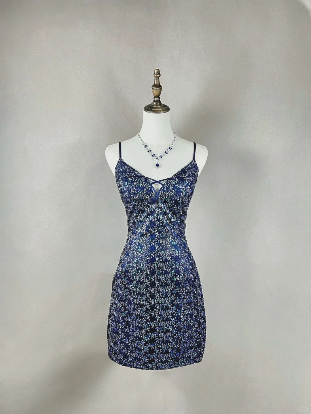 Robe de soirée courte en satin bleu à fleurs et perles, tenue d'anniversaire nv4489