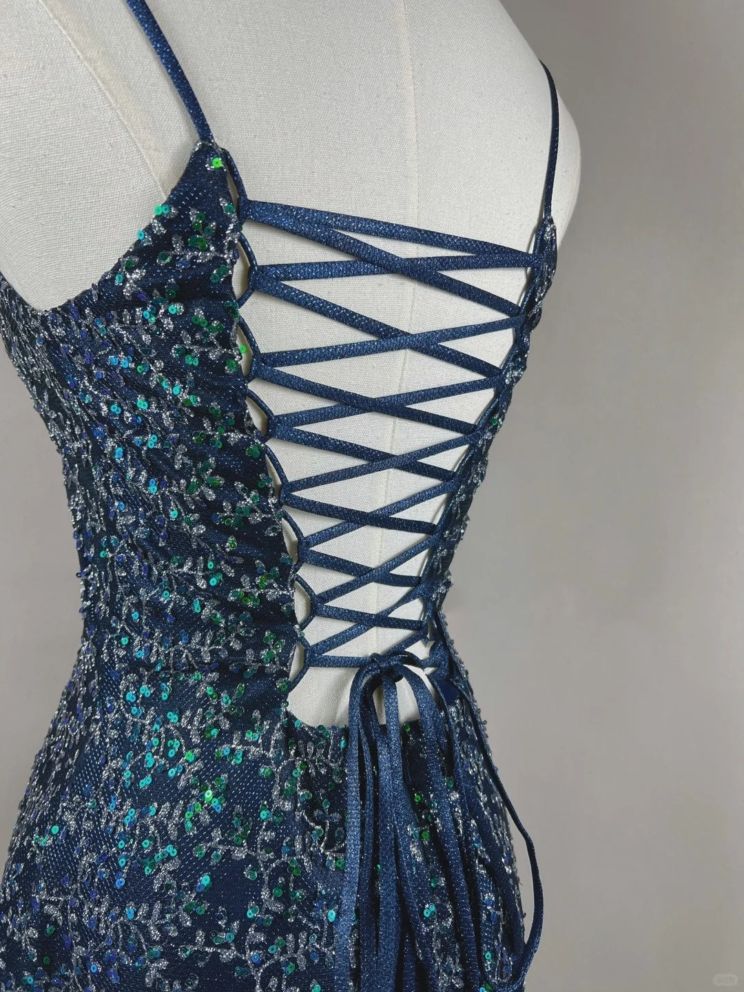 Robe de soirée courte en satin bleu à fleurs et perles, tenue d'anniversaire nv4489