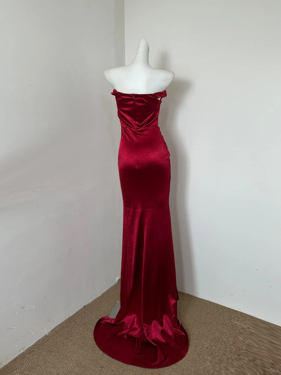 Rotes stilvolles elegantes langes Satin-Ballkleid, Abendkleid, Partykleid, nv4182