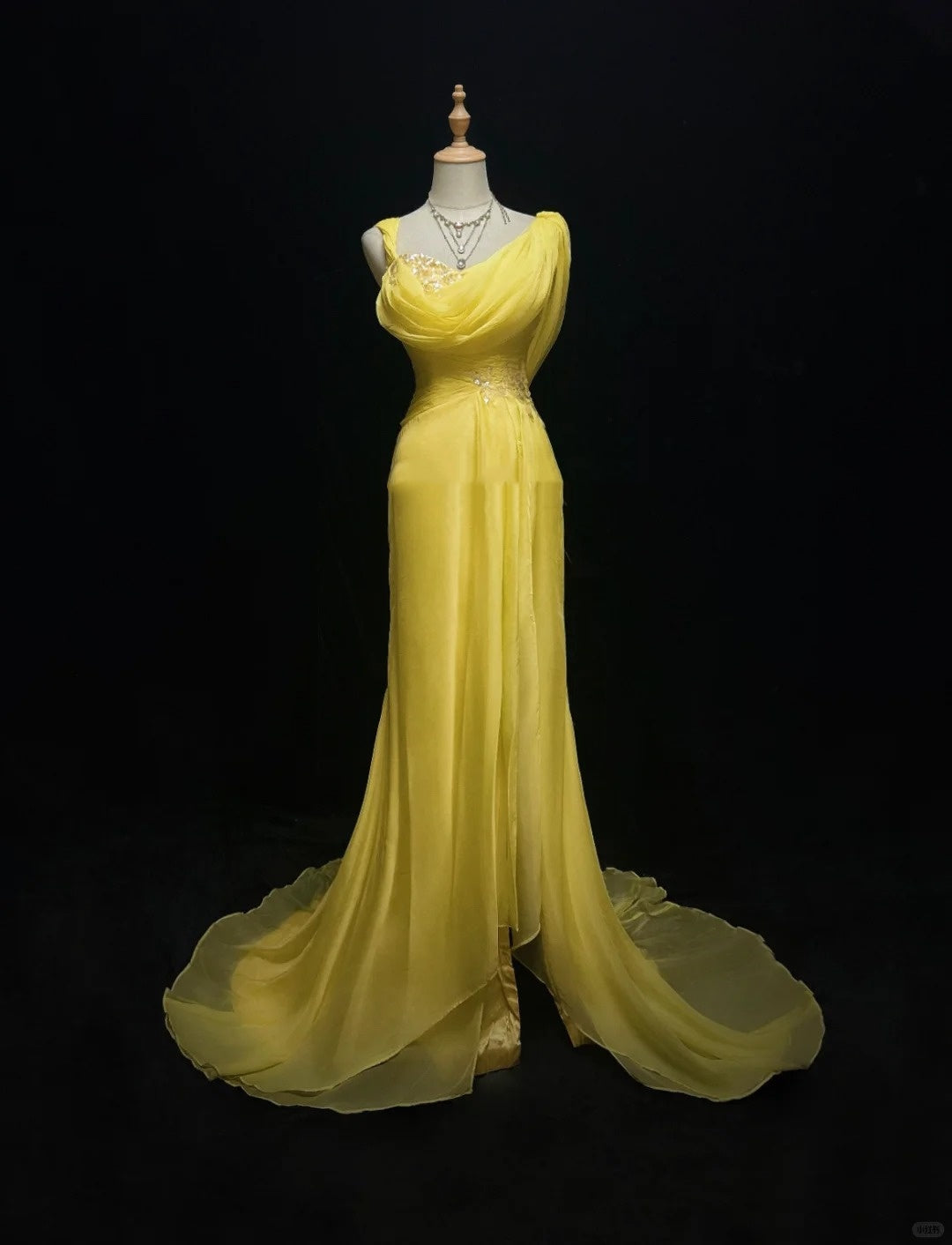 Gelbes, perlenbesetztes, elegantes, langes Chiffon-Ballkleid, Abendkleid, nv4931