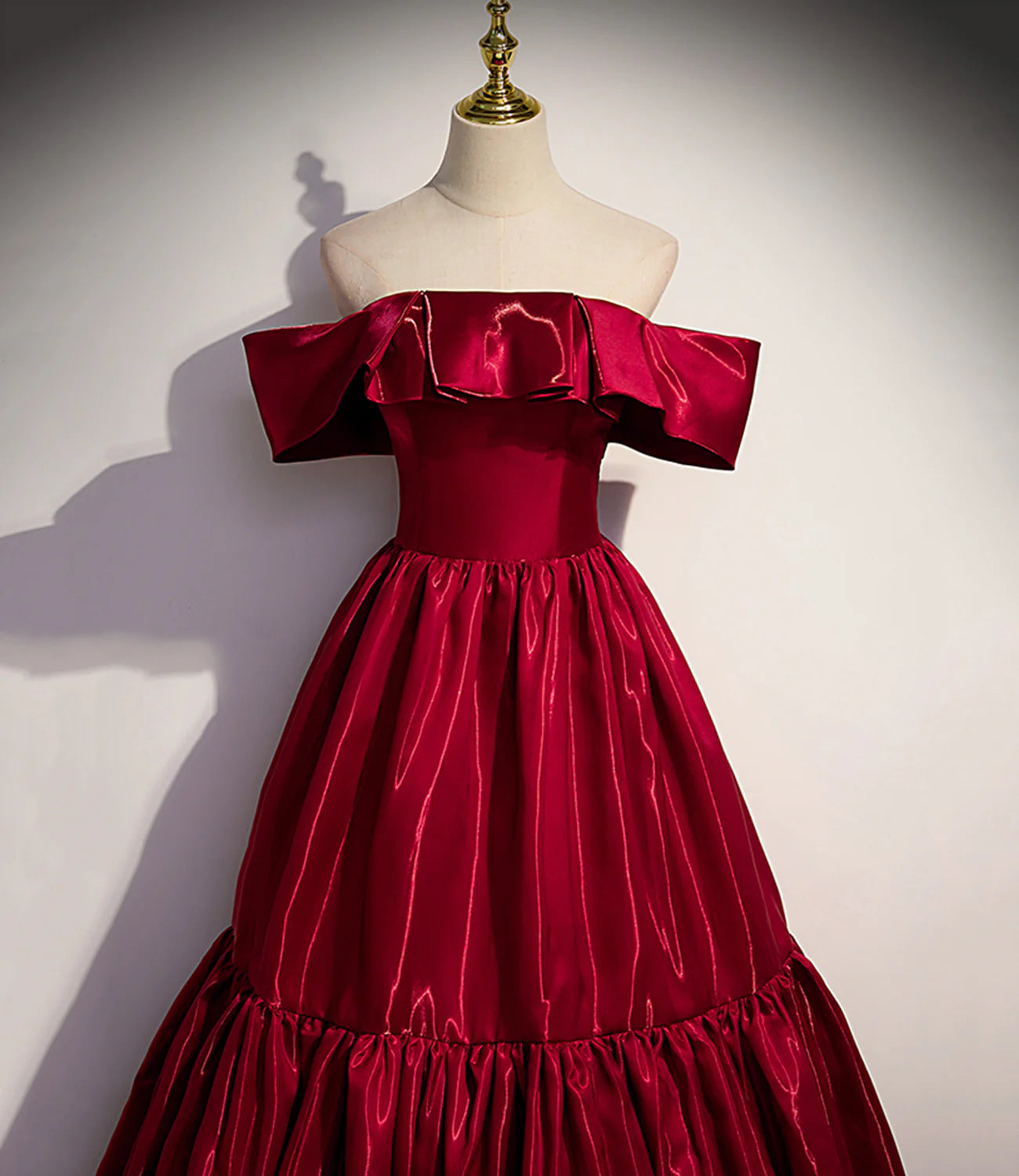 Robe de soirée longue en satin rouge Robe de soirée trapèze nv1684