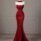Robe de soirée longue en satin bordeaux ornée de perles nv4436