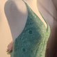 NiceVestidos – Hellmoosgrünes, besticktes Organza-Neckholder-Kleid, ärmellos, bodenlang, Bankettkleid NV5825