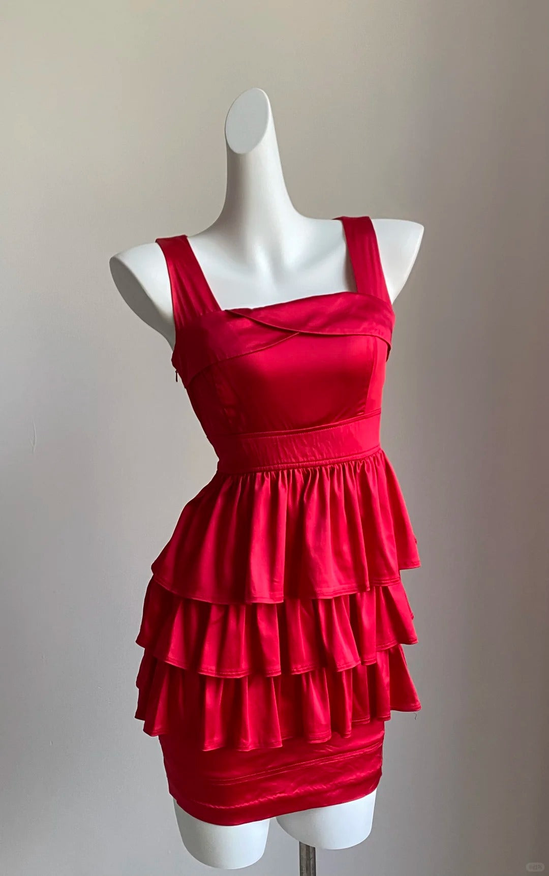 Rotes, kurzes Satin-Heimkehrkleid mit Rüschen, Geburtstagskleid, NV5159