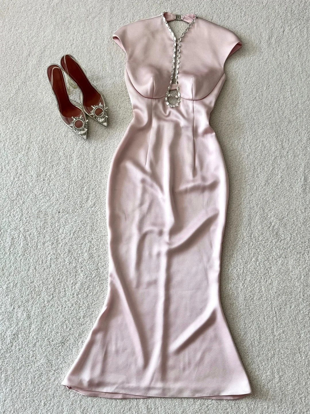 NiceVestidos - Élégante robe de soirée courte en satin rose nv5540