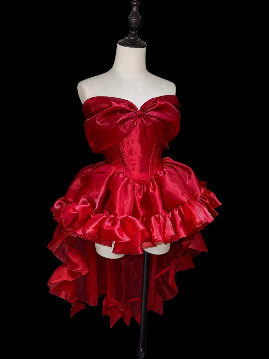 Robe courte en satin tendance pour anniversaire et bal de promo NV6598
