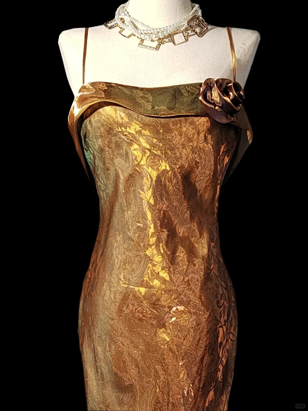 Robe de soirée sirène en satin vert doré, magnifique, élégante, à la mode, motif foncé, longues bretelles spaghetti, robe de bal, robe de fête d'anniversaire, robe de bal nv3968