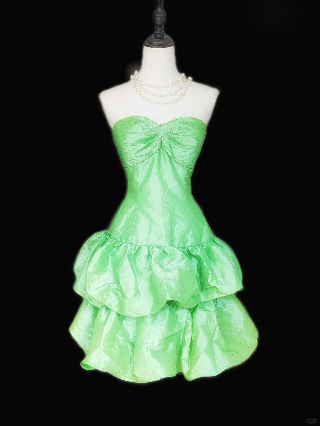 Robe de soirée courte en satin vert, élégante et mignonne, à perles, à la mode, pour bal de fin d'année, anniversaire, nv3945
