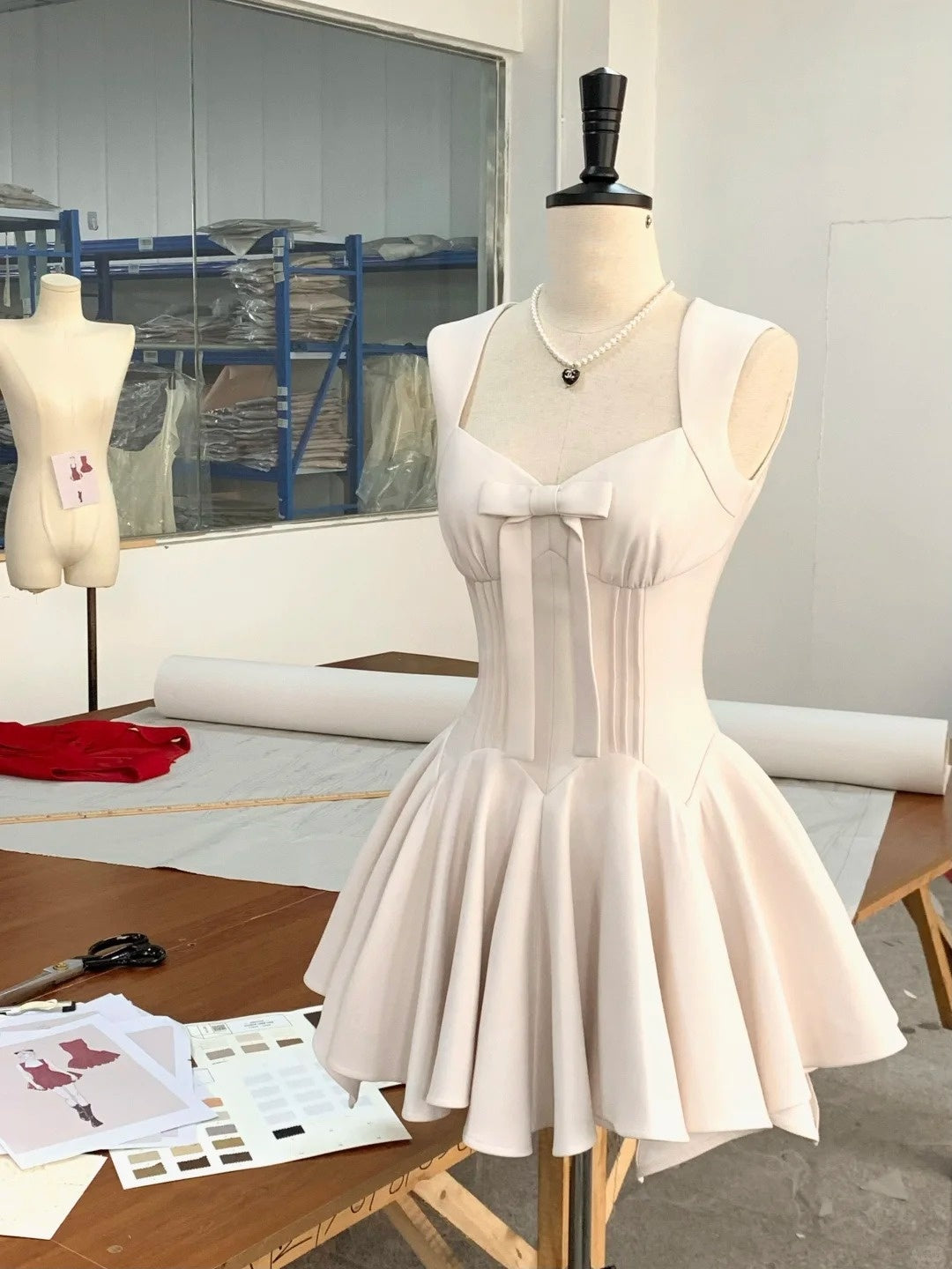 Robe de soirée courte en satin rose à nœud, robe de bal, robe d'anniversaire, nv4512