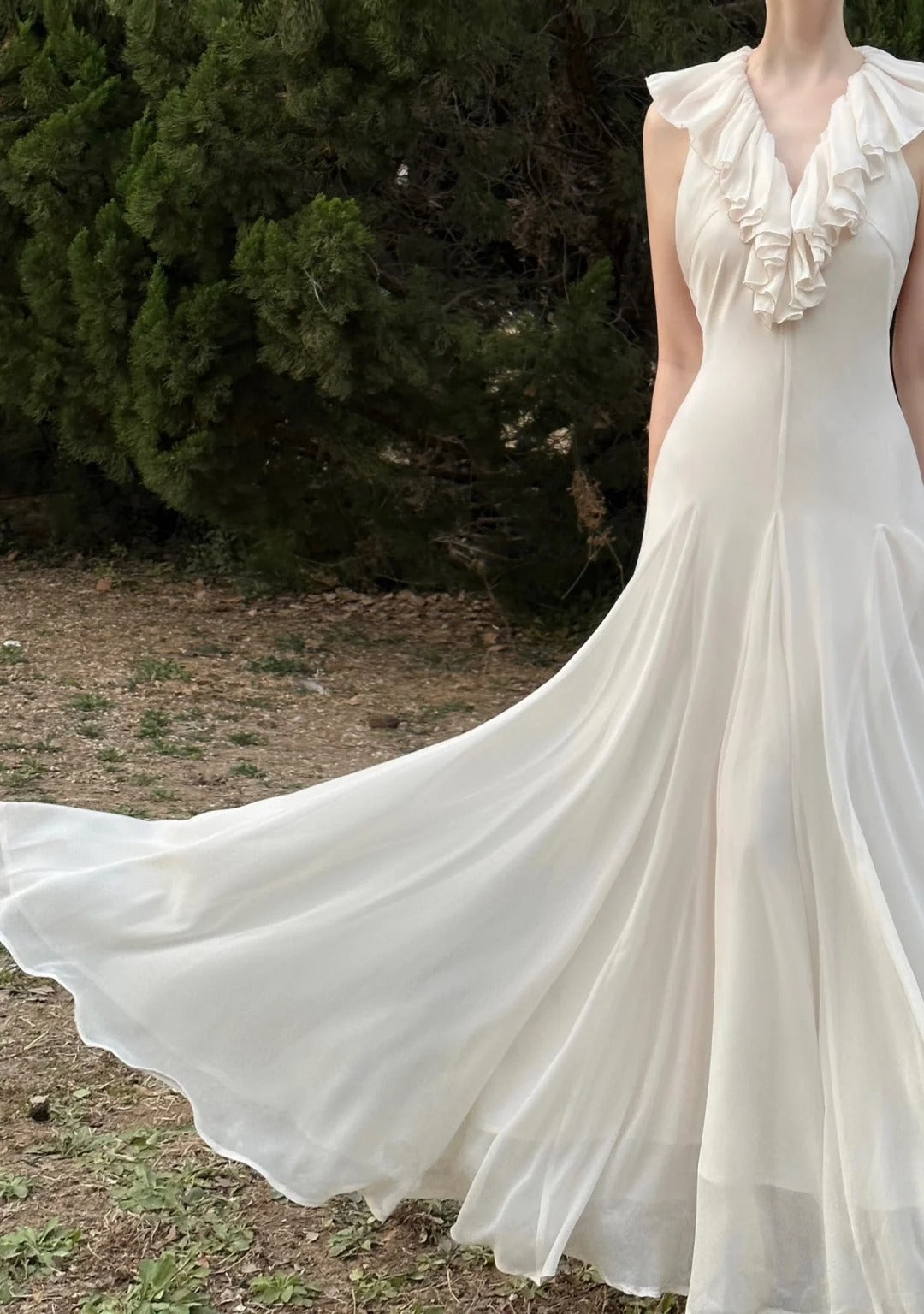 Weißes elegantes Vintage-Mode-romantisches langes bodenlanges Chiffon-Ballkleid-Abendkleid für Geburtstags-/Urlaubs-/Hochzeitsgäste, Partykleid, Abschlussballkleid nv4072