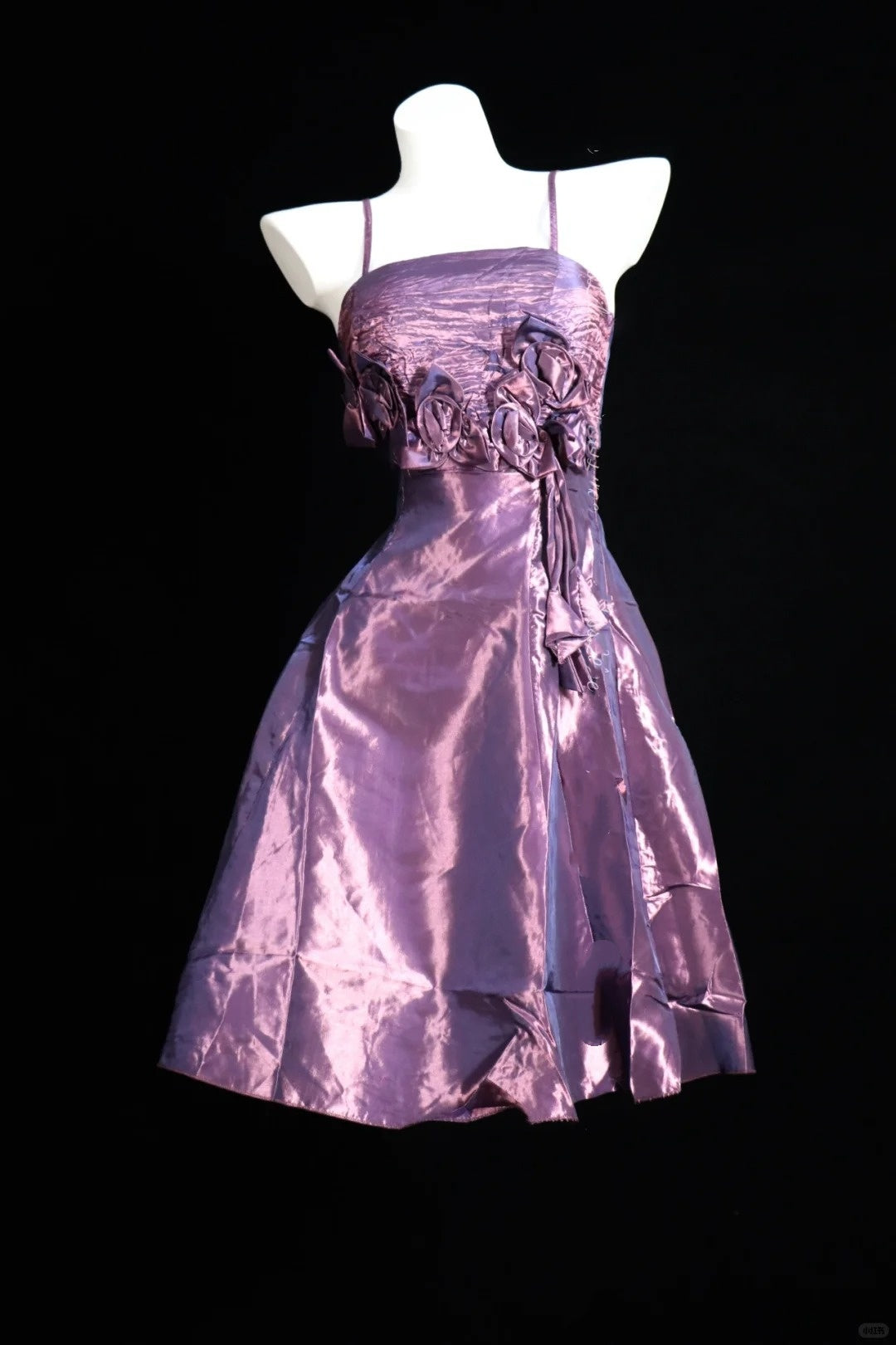 Robe de soirée courte en satin violet à fleurs, robe de banquet, robe de fête d'anniversaire, robe de soirée nv4567