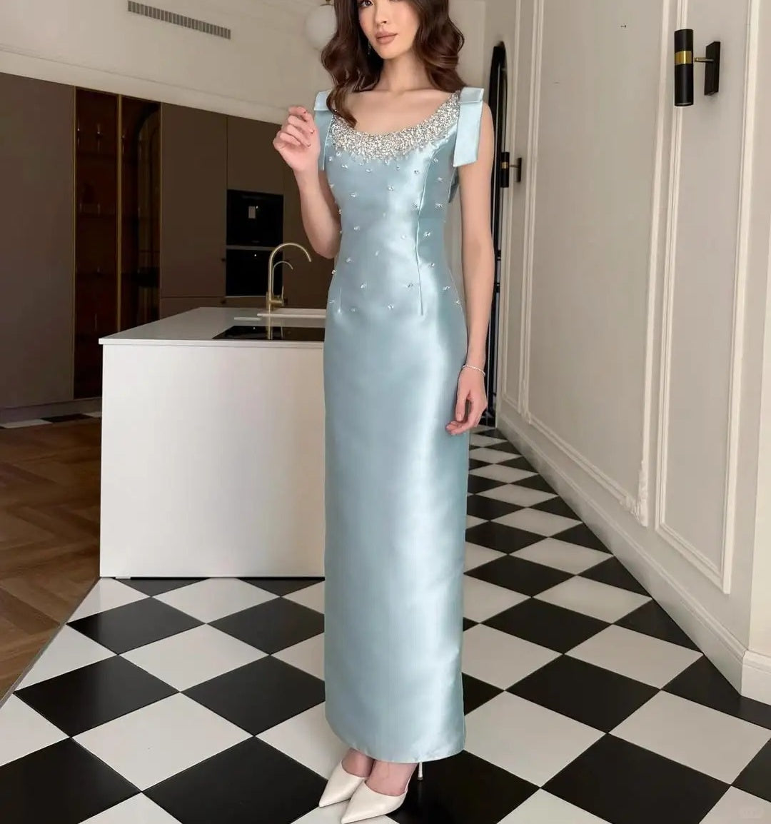 Robe de soirée longue en satin bleu clair à perles exquises nv4170