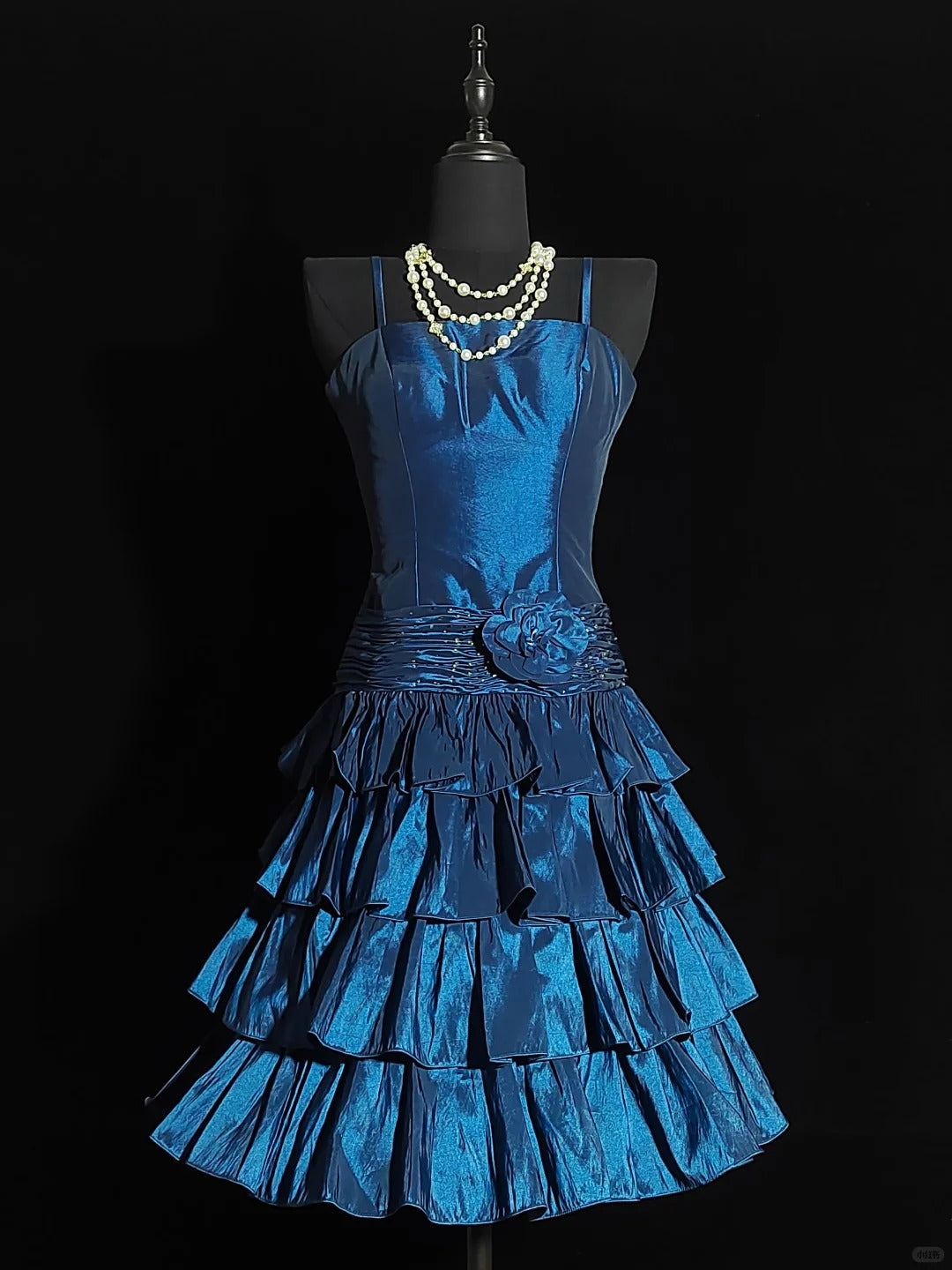Marineblaues, modisches, schlichtes, kurzes Satin-Heimkehrkleid, Geburtstagskleid, NV5239