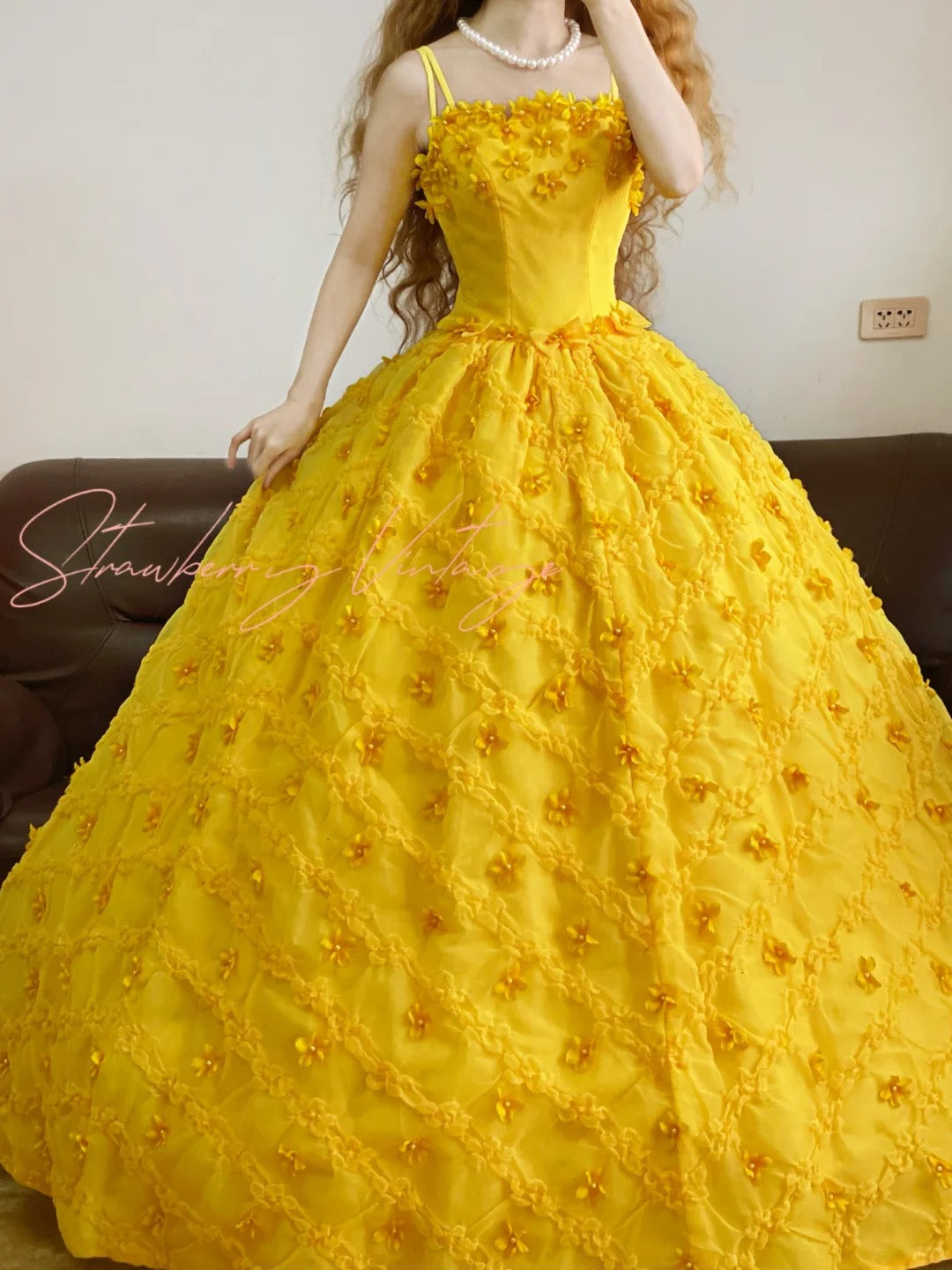 Gelbes Vintage Elegantes Blumen Perlen Langes Tüll Prinzessin Ballkleid nv5009