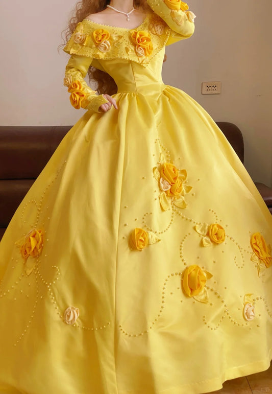 Robe de bal vintage en satin jaune à fleurs et perles nv5039